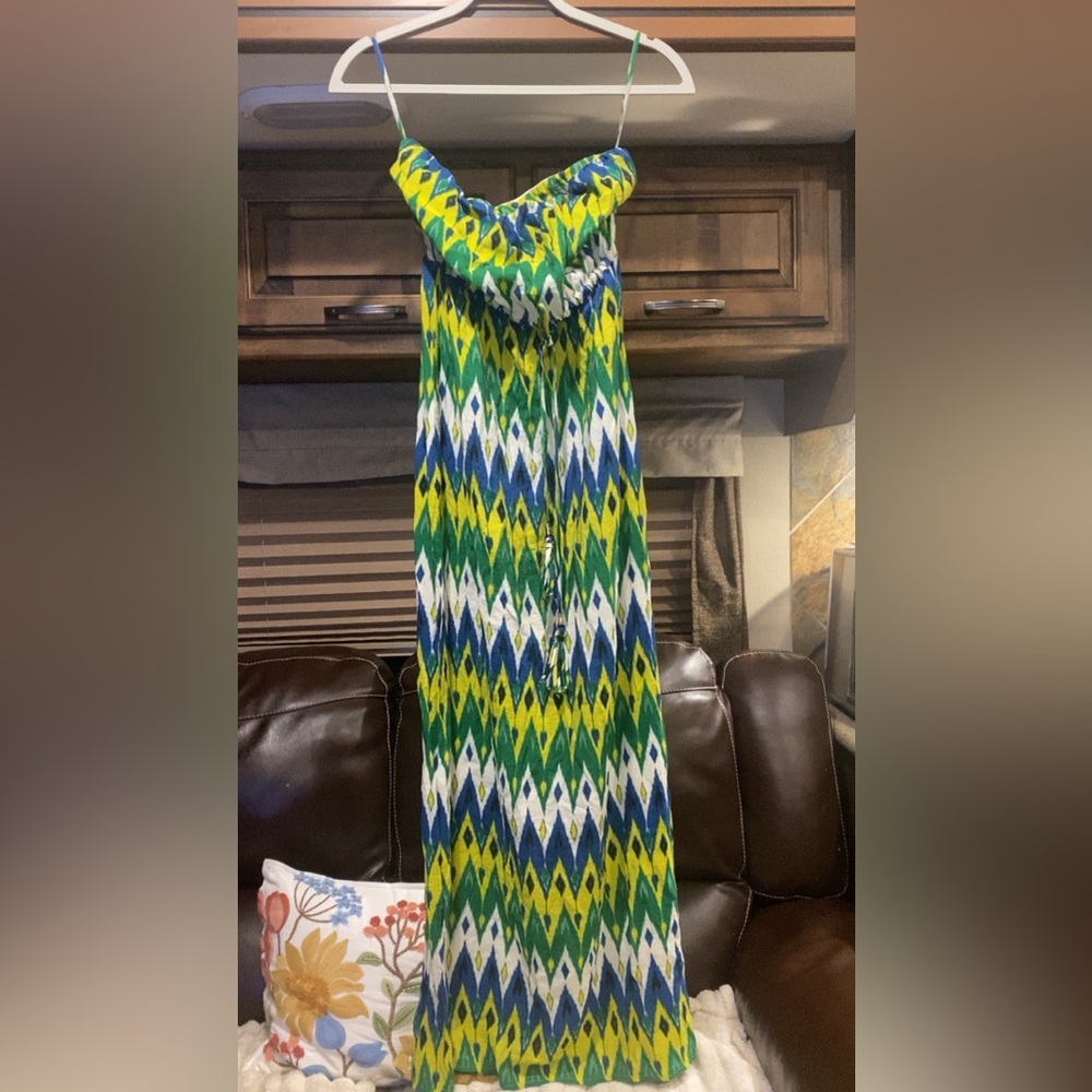 Vince Camuto strapless multi-color chevron print maxi dress size small - Picture 4 of 9